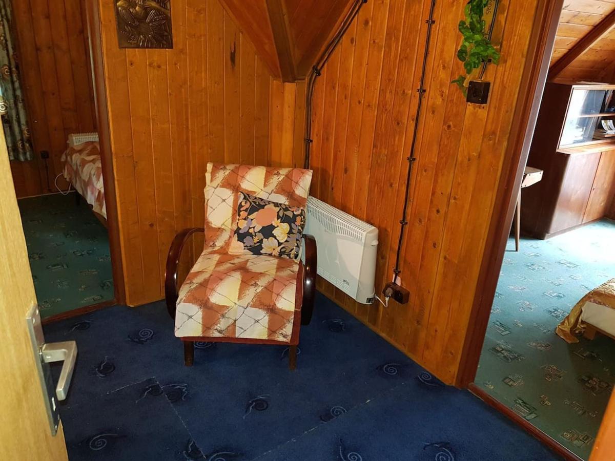Slovak Cottage Near Bratislava In The Heart Of The Carpathians مودرا المظهر الخارجي الصورة